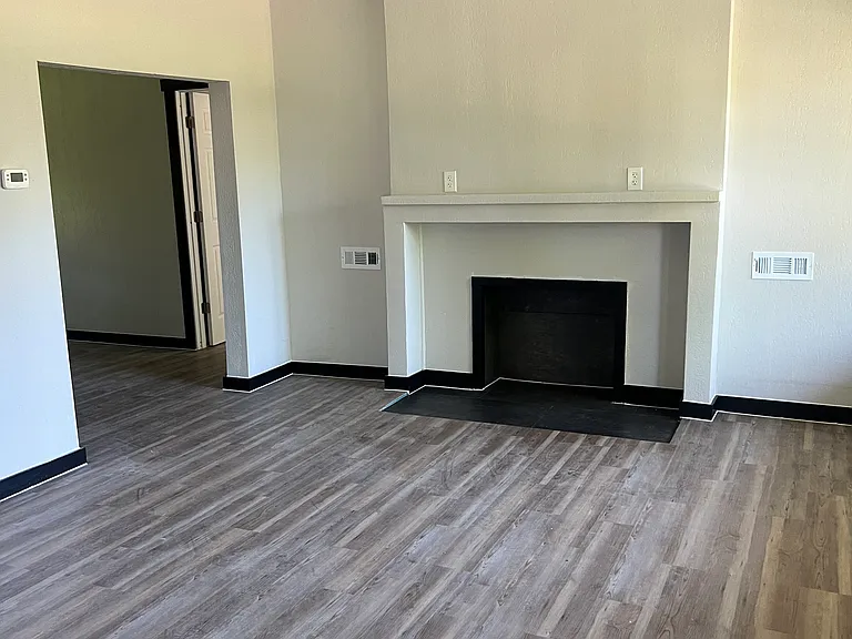14765 Wemple Rd — Photo 6