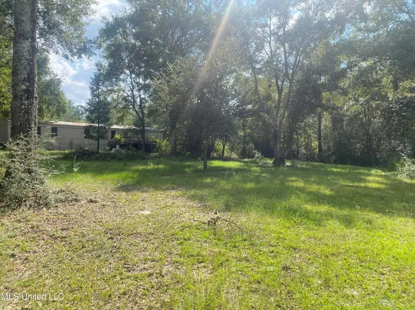21880 W Wortham Rd, Saucier, MS 39574