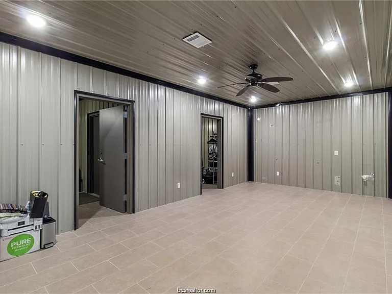 4558 Hicks Ln — Photo 43