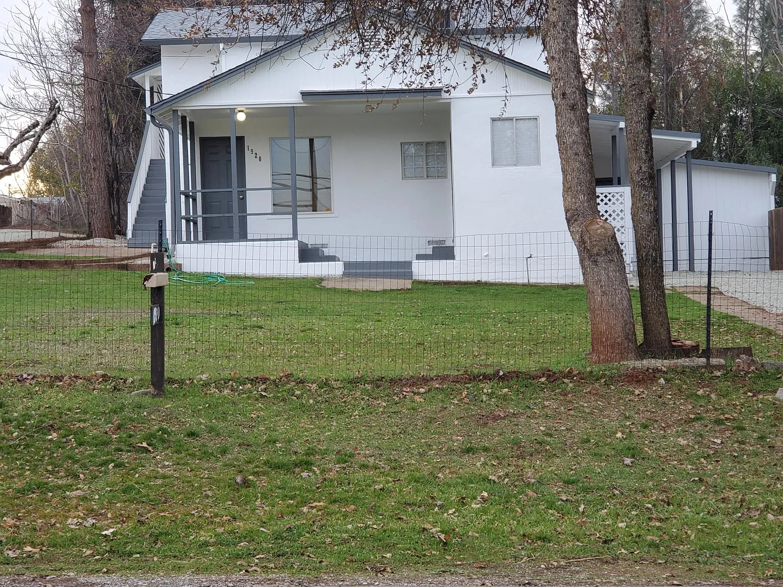 2 bed, 950 sqft, $1,050 — Photo 2