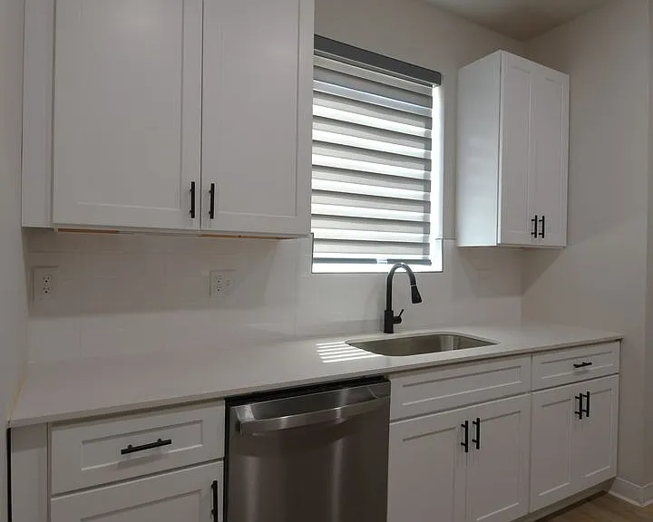 1158 E Earle St — Photo 11