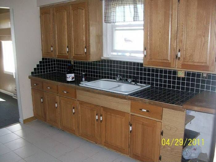 2nd image of 2465 Midland Rd