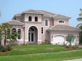 834 Inlet Dr, Marco Island, FL 34145