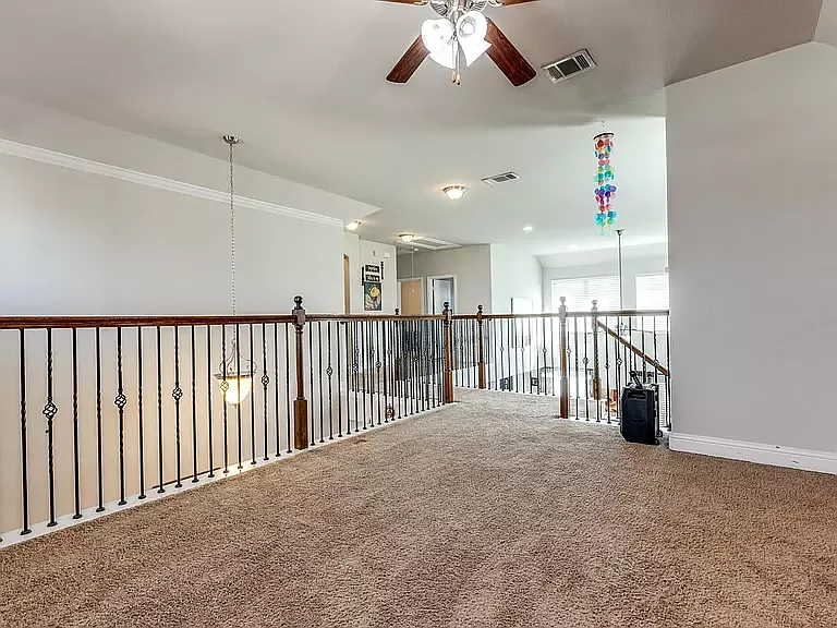 8609 McCutchins Dr — Photo 16