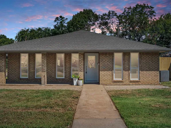 1801 E Crosby Rd, Carrollton, TX 75006