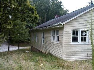 365 Mill Rd, La Follette, TN 37766