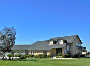 300 Torrano Ct, Hollister, CA 95023