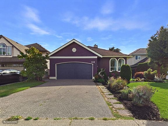 2nd image of 1658 Golf Club Dr
