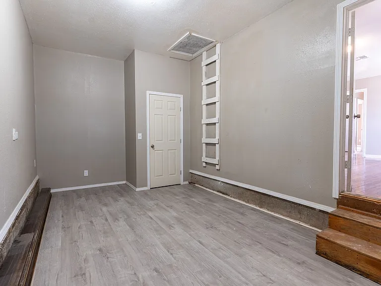 3308 N Holman Ct — Photo 13