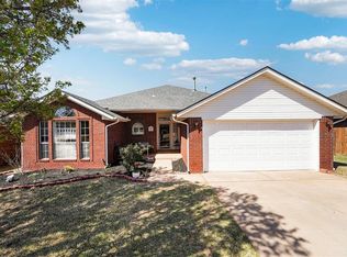 1415 Cherokee Ln, Blanchard, OK 73010