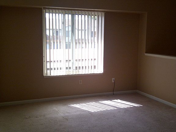 2nd image of 15724 Orchard Ln #2nd
