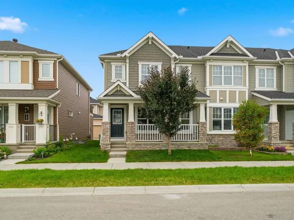 1449 E Carrington Blvd NW, Calgary, AB T3P 0Y7