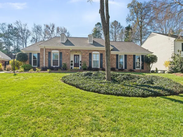 9722 Ridgemore Dr, Charlotte, NC 28277