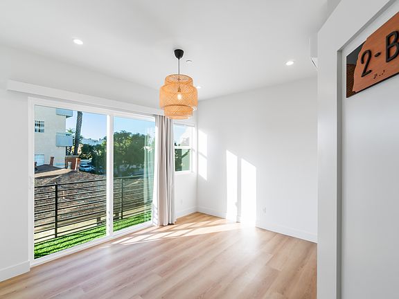 4th image of 3917 Inglewood Blvd #2-B
