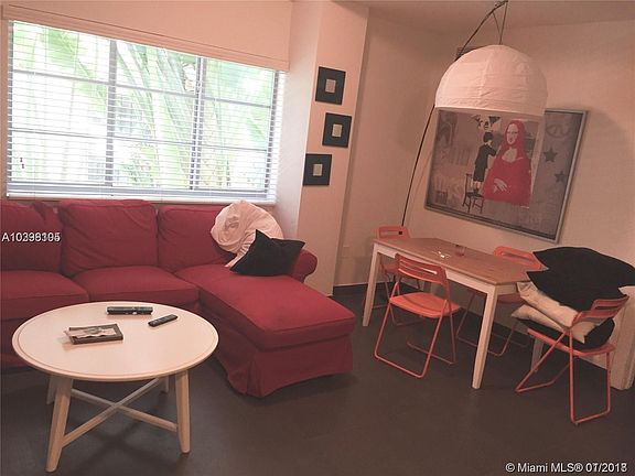 3rd image of 1600 Euclid Ave APT 105