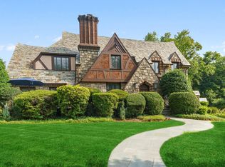 104 Mildred Pkwy, New Rochelle, NY 10804