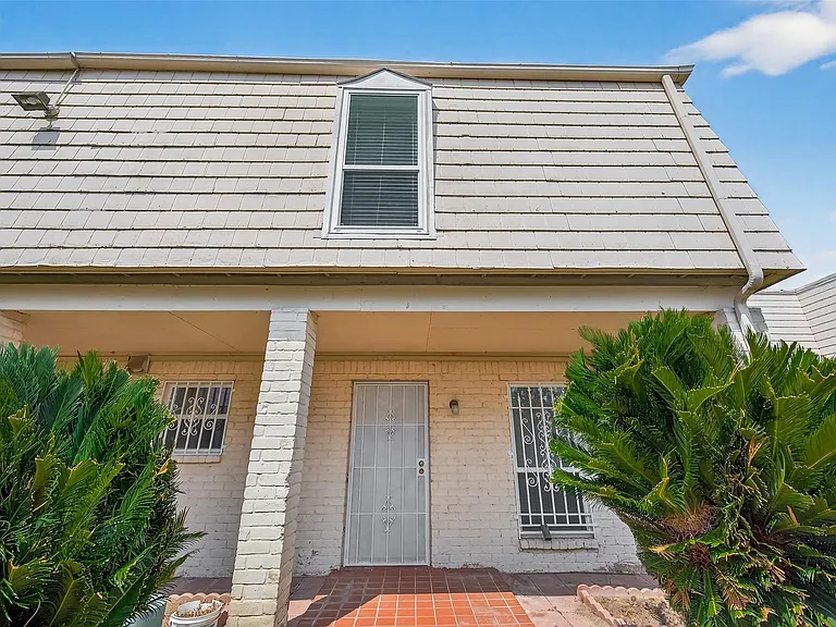 6201 Ranchester Dr #29 — Photo 2