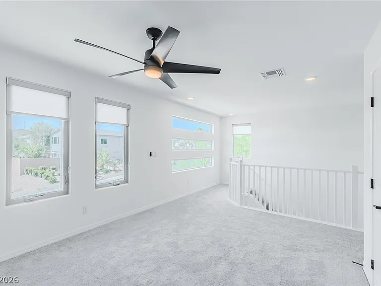 6846 W Ford Ave — Photo 17