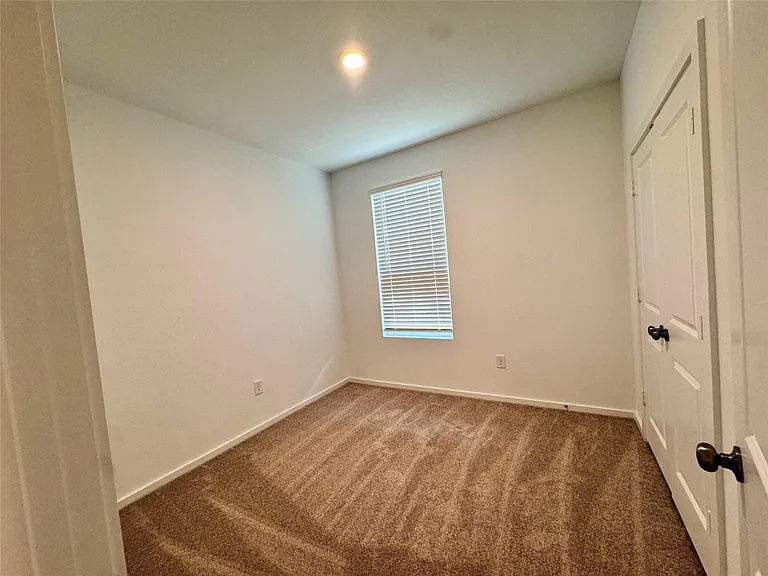 25462 Multiflora Dr — Photo 10