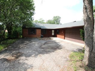 109 S Pinecrest Rd, Bolingbrook, IL 60440