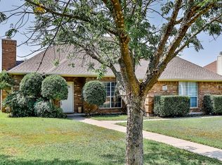 104 Honeysuckle Dr, Justin, TX 76247