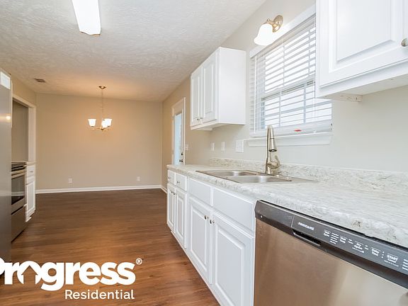 5th image of 2722 Windemere Dr