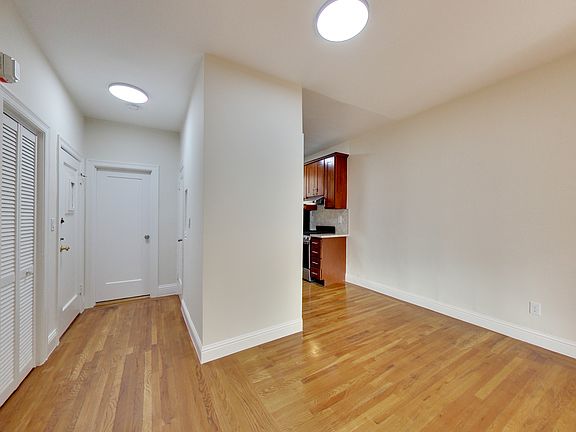 2nd image of 470 14th St #6