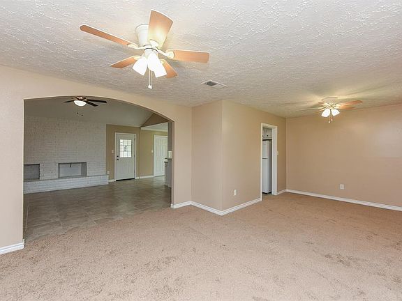 4th image of 11223 Sagemeadow Ln