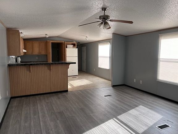 2nd image of 410 Osprey Dr