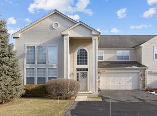 2720 Acorn Ct, Dundee, IL 60118