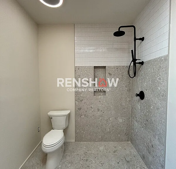 38 Angelus St — Photo 17