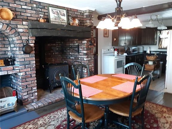 5th image of 64 Milbee Ln