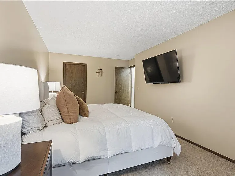 3640 Independence Ave S #61 — Photo 11