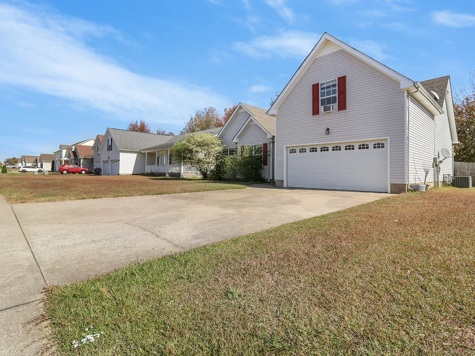 3 bed, 1750 sqft, $1,900 — Photo 2