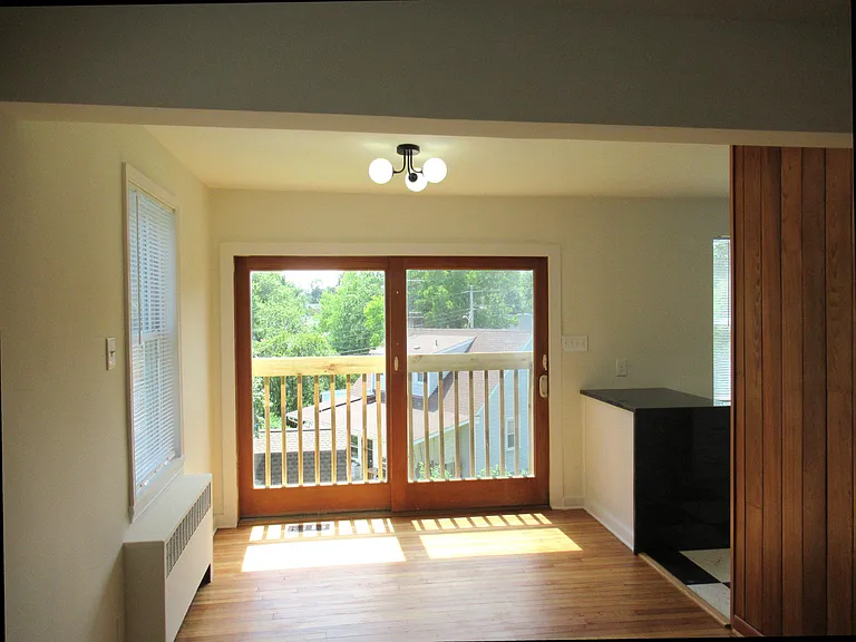 2306 S Columbus St — Photo 4
