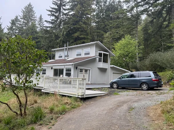 2767 Fickle Hill Rd, Arcata, CA 95521