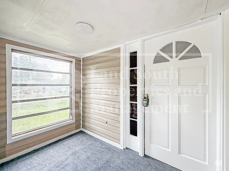3818 Ethel Ave — Photo 5