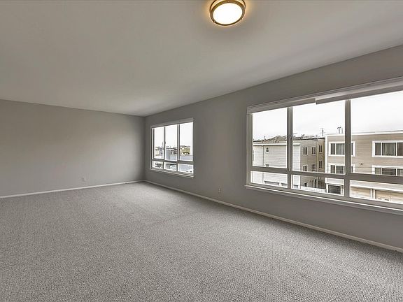 4th image of 2943 Taraval St #2943
