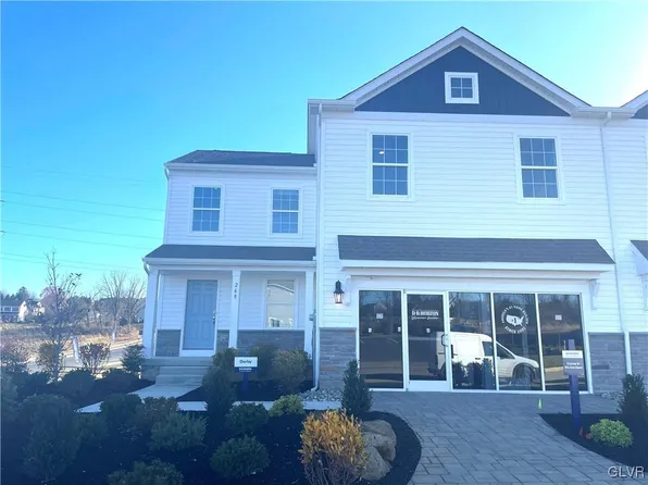 266 Winding Rd, Easton, PA 18040