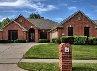 1115 Oakhollow Dr, Corinth, TX 76210