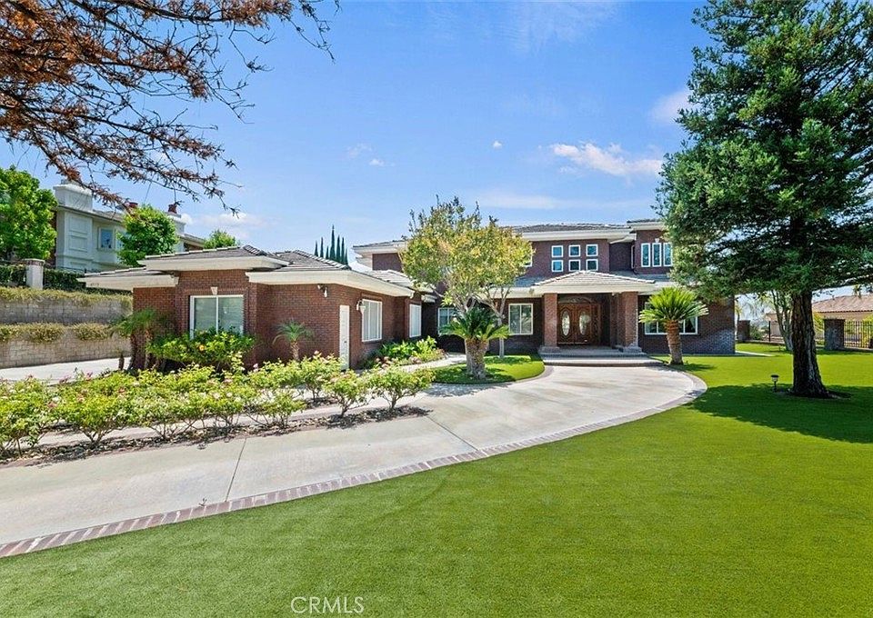 1st image of 6975 Wyndham Hill Dr