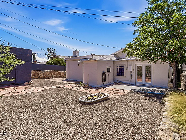 2911 Grant Ave — Photo 33