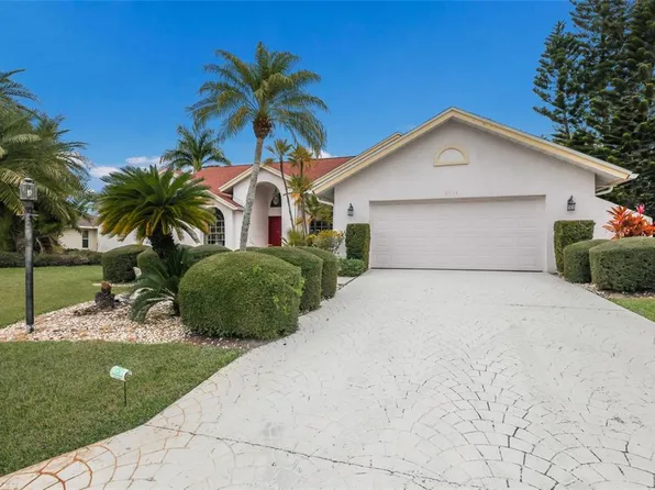 6821 Country Lakes Cir, Sarasota, FL 34243