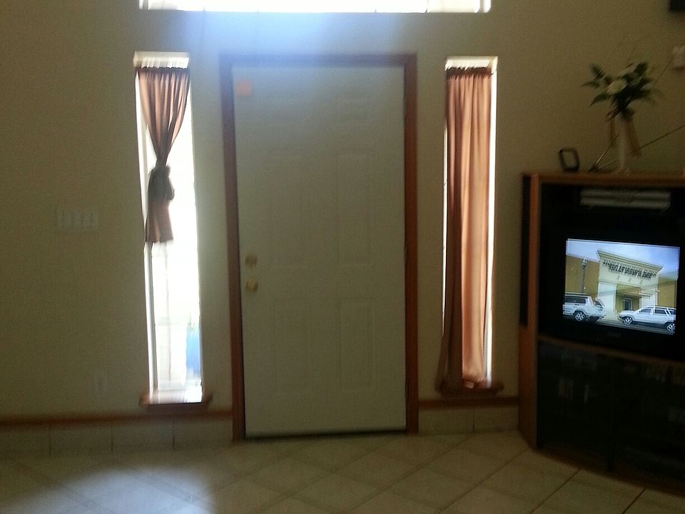 1st image of 113 Dove St