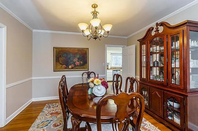 304 Barnes Mill Rd — Photo 3
