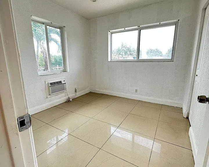 6220 Dawson St #1 — Photo 5