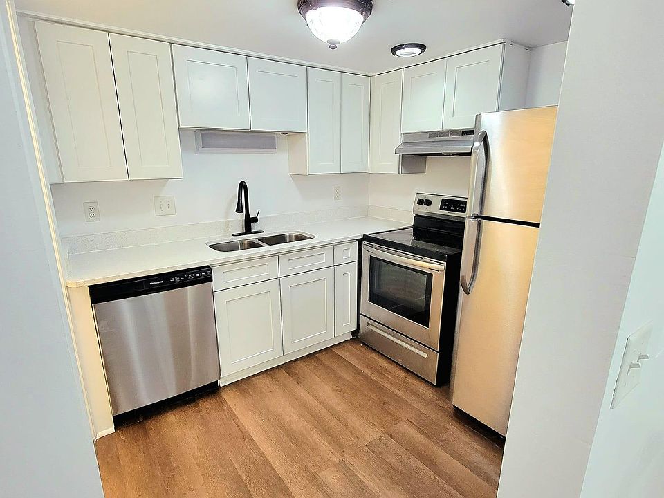 1st image of 4215 S Semoran Blvd