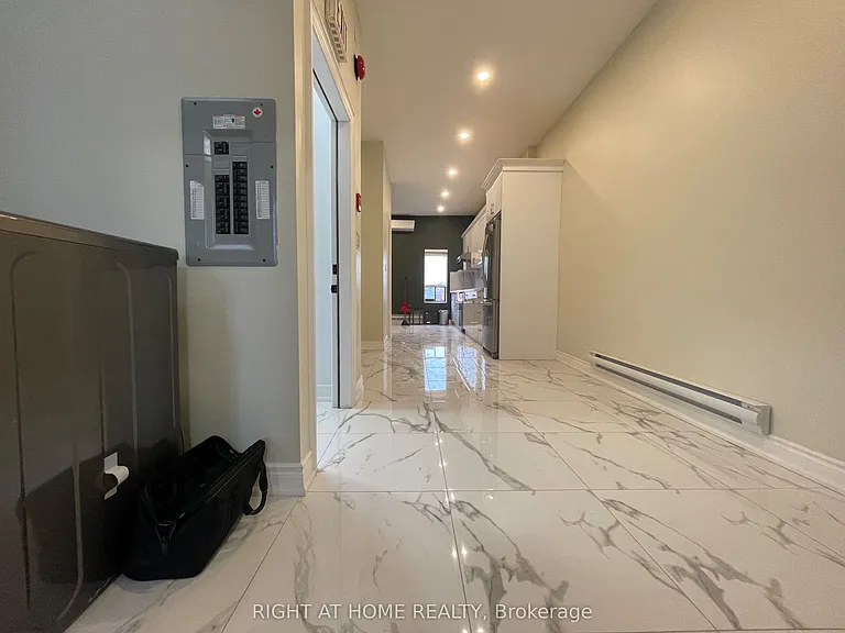 404 Spadina Ave #3 — Photo 5