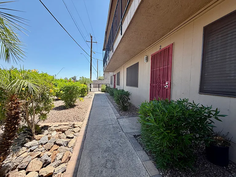 1859 E Broadway Rd #2 — Photo 2