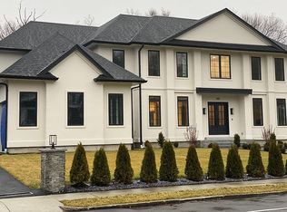 948 Dedham St, Newton, MA 02459